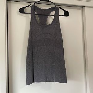 Lululemon swiftly tank size 6